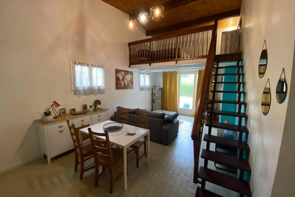 Apartmán Au Calme Avec Vue Magnifique A Saint Maximin Exteriér fotografie